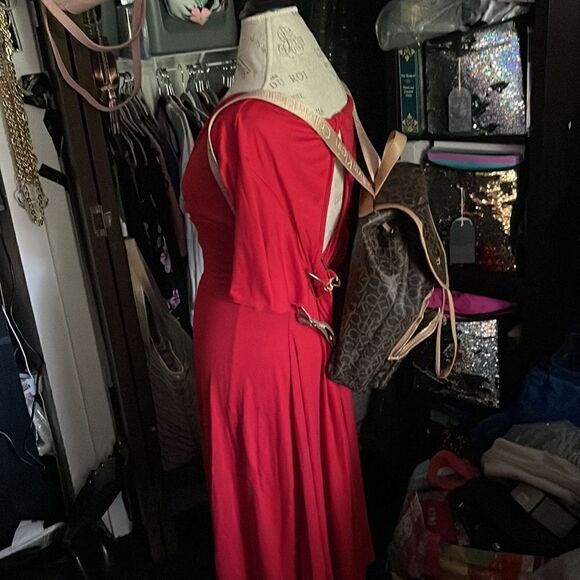 Flutter-sleeve red hot plus size twist back midi pleated gathered dress/ 3/4 - Picture 11 of 11